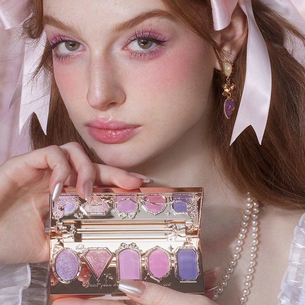 Flower Knows Strawberry Rococo Series Five- Color Eyeshadow Palette G01 Starmoon Strawberry