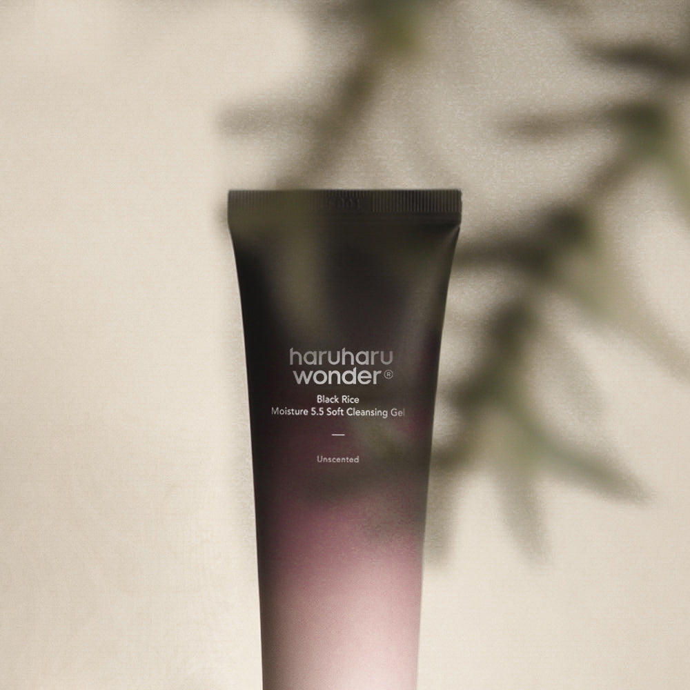 Haruharu wonder Black Rice Moisture 5.5 Soft Cleansing Gel