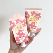 Fanxiyue Flower Extract Moisture Hand Cream( Spring Warm Sakura)