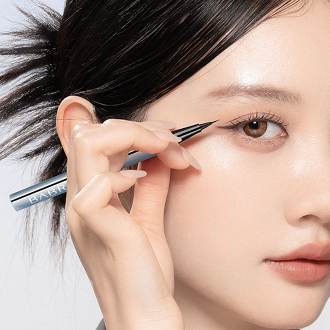 Babrea Extremely Fine Easy To Control Eyeliner 01 Brown