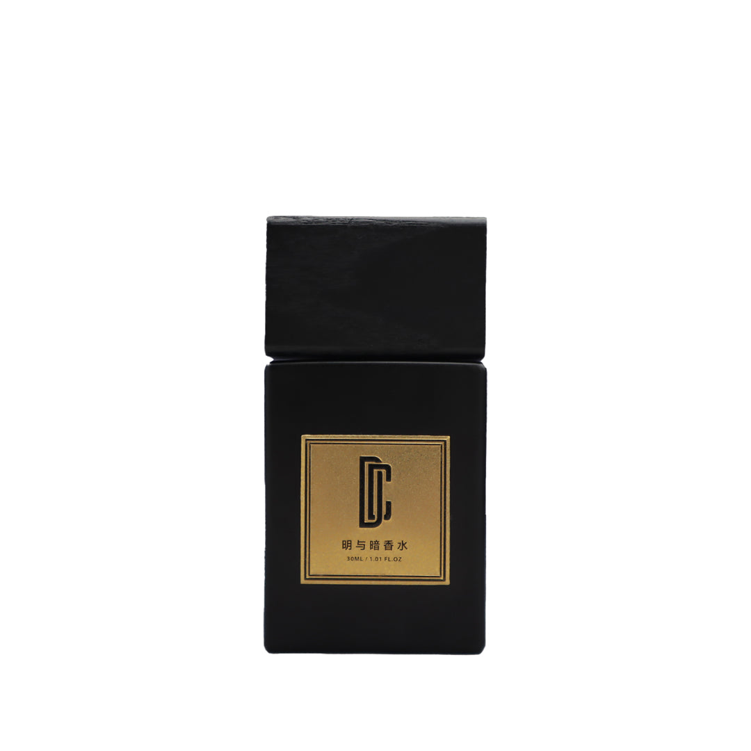 DC Light And Dark Perfume 30ml