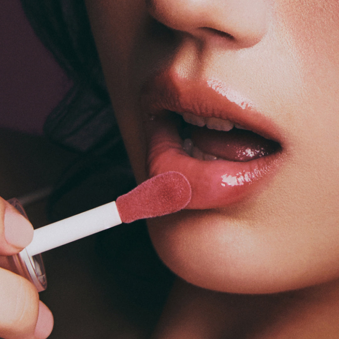 AxisY Vita Glow Lip Oil (Cozy Fig)