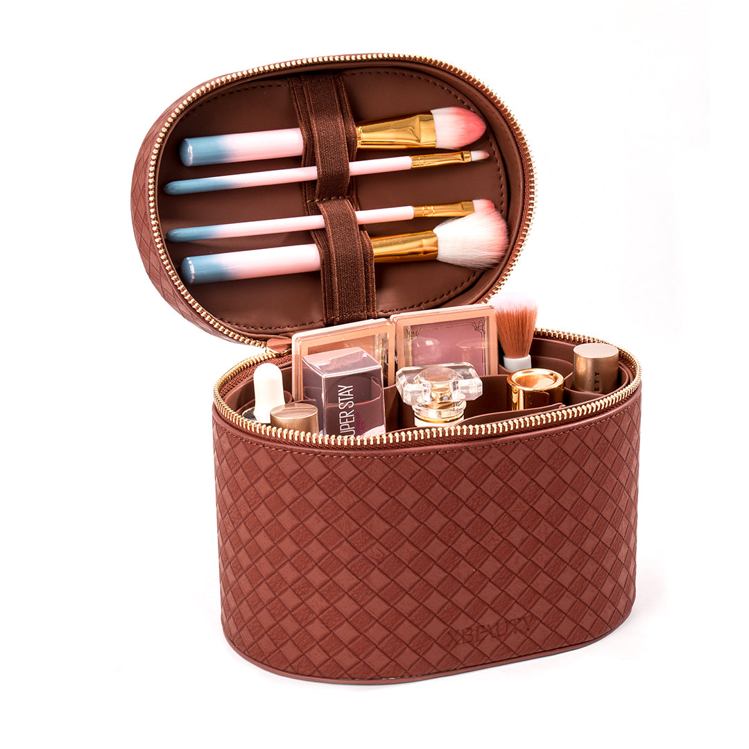 X Beauty Vintage Diamond Quilted Handheld Round Beauty Organizer Reddish Brown