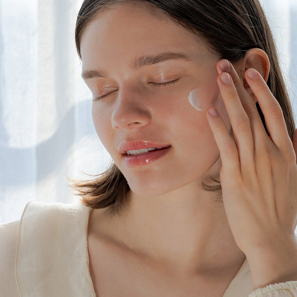 Haruharu wonder Black Rice Probiotics Barrier Essence