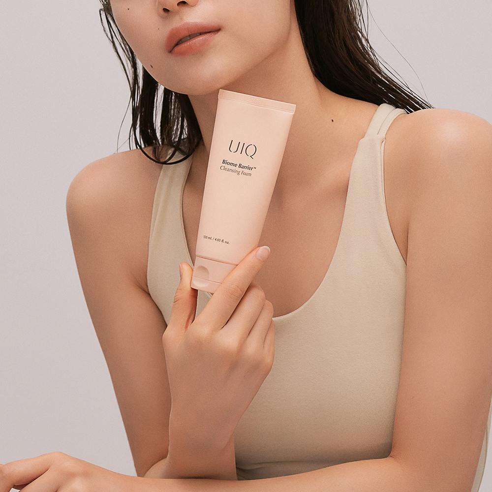 UIQ Biome Barrier Cleansing Foam